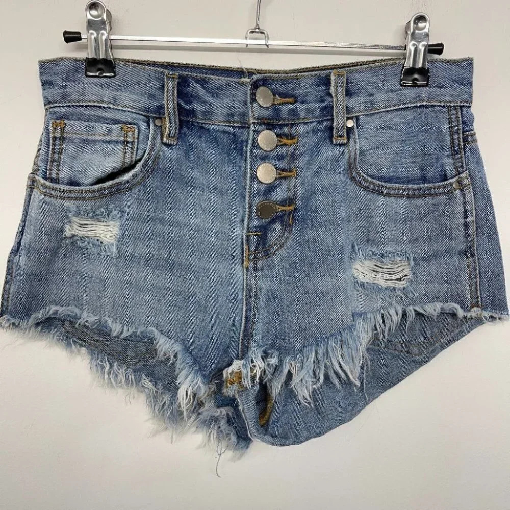 Bullhead Exposed Button Fly Fray Cutoff Jean Shorts 25